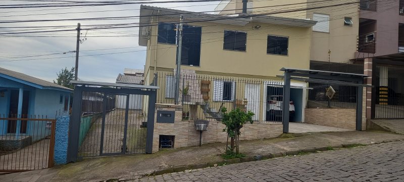 Casa - Venda - Centenrio - Caxias do Sul - RS